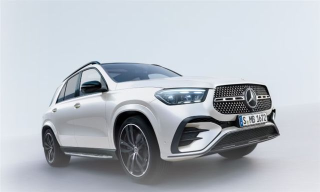 �����Z�f�X�E�x���c GLE�N���X