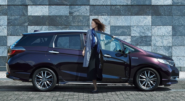 �V���g��